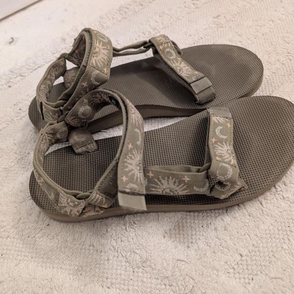 Teva Women's Original Universal Sandal, Size 9 - Picture 3 of 8